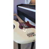 Contrabaixo Squier Classic Vibe 60s