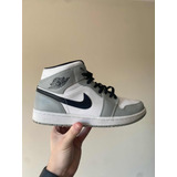 Air Jordan 1 Mid Smoke Grey