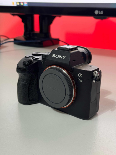 Sony A7iii Corpo Seminova