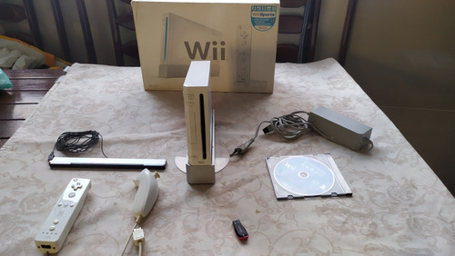 Nintendo Wii Na Caixa Com 64 Gb De Jogos