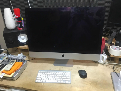iMac Apple iMac 27 Core I5 8gb 1tb Usb 3 Thunderbolt.
