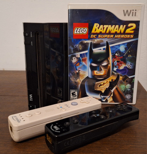 Nintendo Wii Negra, 2 Joysticks, 1 Nunchuk, 1 Juego Original