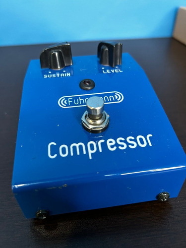 Pedal Fuhrmann Compressor Vintage Na Lata.