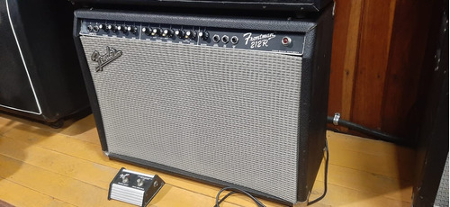 Amplificador De Guitarra Fender 212r Frontmam 