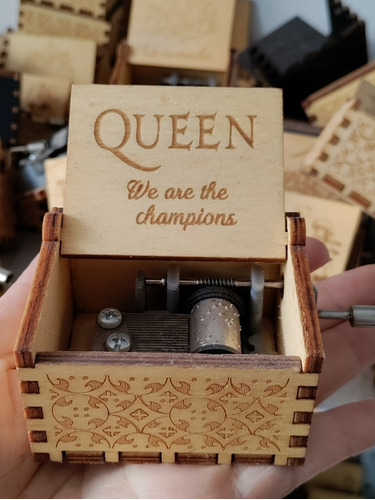 Caja Musical Queen We Are The Champions