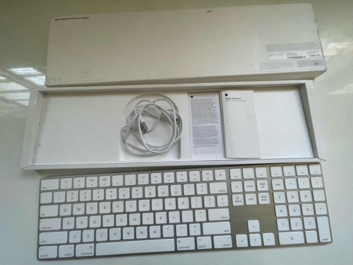 Teclado Apple Magic Keyboard A1843