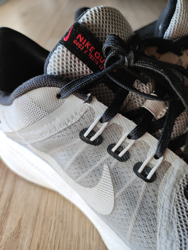 Zapatillas Nike Quest Con Detalle De Uso - Falla 