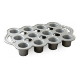 Molde Petit Popover Nordic Ware Color Plateado Y Negro