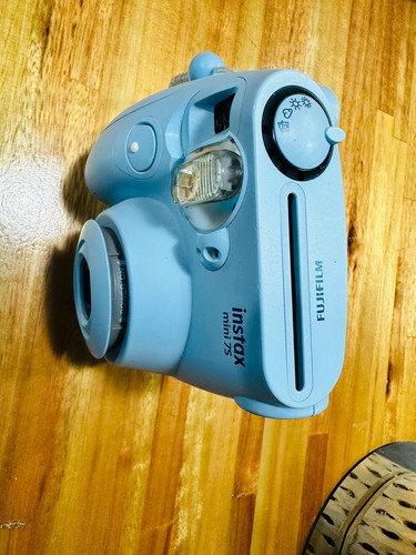 Camra Polaroid Instax Fujifilm Exelente Estado