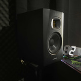 Monitores Adam Audio T5v