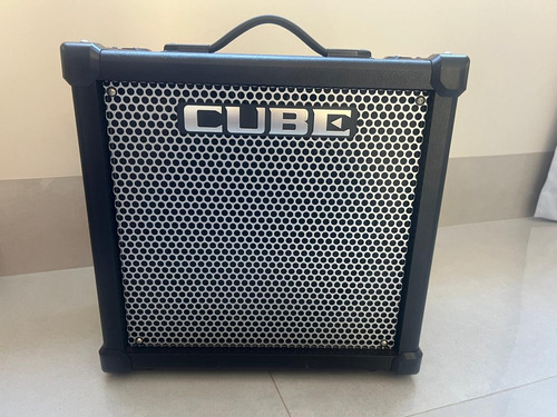 Cubo Guitarra Roland Cube 80gx 80w Rms Cor Preto 220v