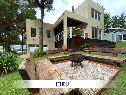 Casa En Venta Costa Esmeralda Barrio Deportiva
