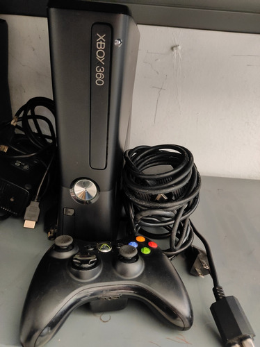 Xbox 360 Slim, 250 Gb, 37 Títulos 