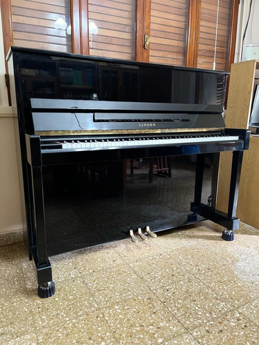Piano Linden Kawai K-121 