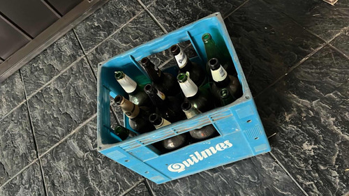 Cajón De Cerveza Con 12 Botellas De Litro