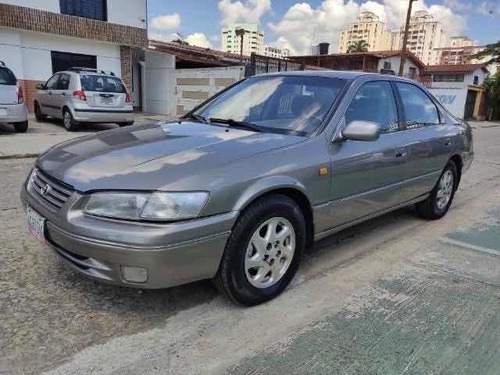 Faro Toyota Camry 1996 - 1998 Derecho Depo Foto 5