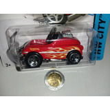 Hot Wheels Pedal Driver!. 2013 Mattel Inc. No Es Matchbox. 