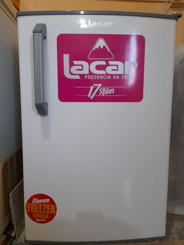 Freezer Vertical Bajo Mesada Lacar 120 Lts 