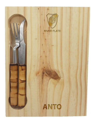 Set De Asado Con Cubiertos De Madera River Plate