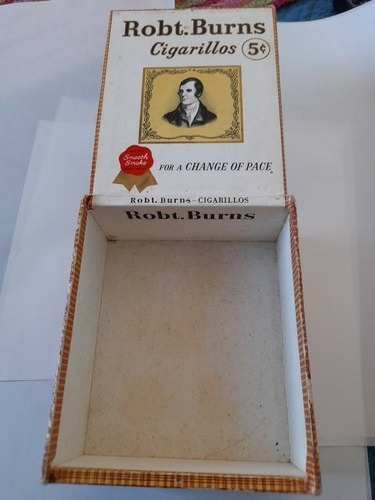 Antigua Caja De Cigarros Robt. Burns  Cigarillos