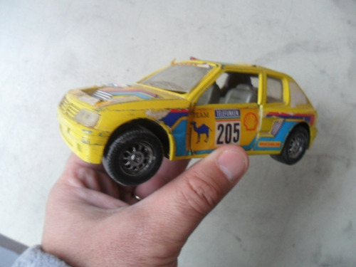 Peugeot 205 Turbo 16 Rally Mira No Es Burago 1:25 Juguete