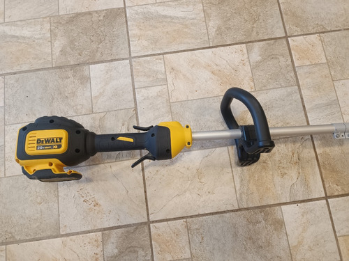 Aparador De Gramas 20v Brushless Dewalt Dcst920 Sem Bateria.