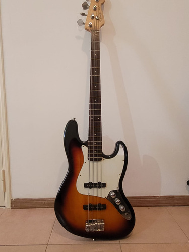 Bajo Squier Jazz Bass California