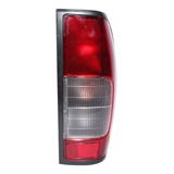 Farol Trasero Nissan Terrano D22x 2500 Yd25 Derecho 2.5 2013