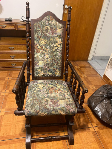 Vendo Silla Mecedora