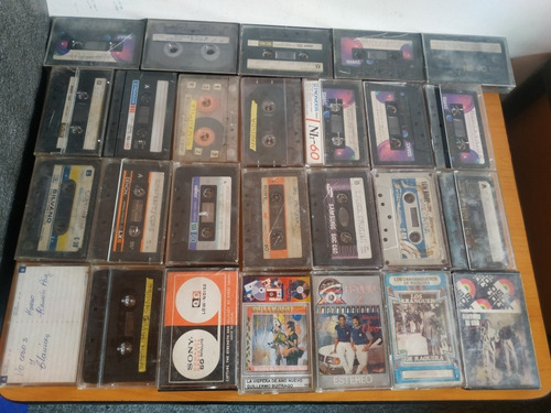 Cassettes De Diferentes Géneros Musicales 