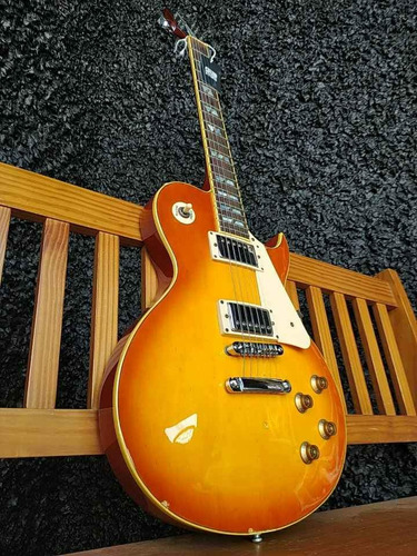 Guitarra Sx Les Paul Com Alguns Detalhinhos De Uso