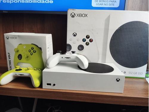 Xbox Series S Com 2 Controles 