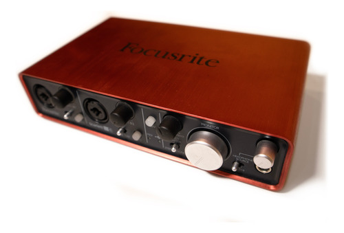 Interfaz De Audio Focusrite Scarlett 2i4