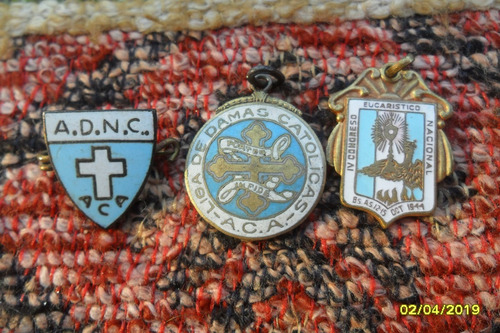 Lote De3 Antiguos Pins  Medallas  A Catolca, Damas Eucaristi