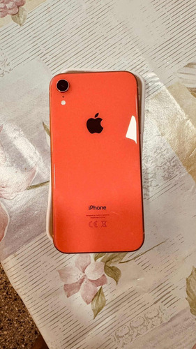 iPhone XR. 64 Gb 82%. Coral