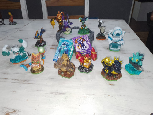 Skylander Spyro Adventures Base Y Figuras