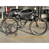 Bicicleta Specialized Epic 2023