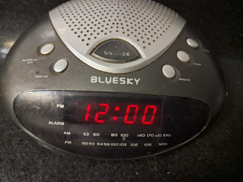 Rádio Relógio Despertador 110/220v Bluesky