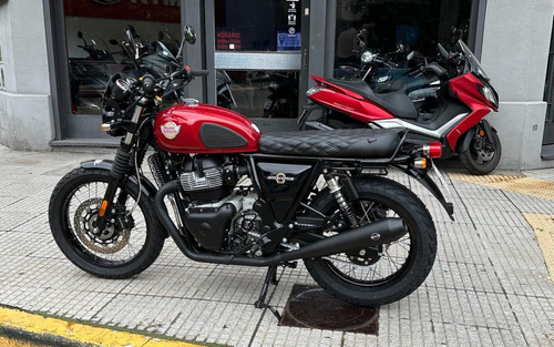 Royal Enfield Interceptor 650 2021 Con Accesorios 