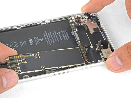 Reparación De Placa  iPhone SE 2da Generación 