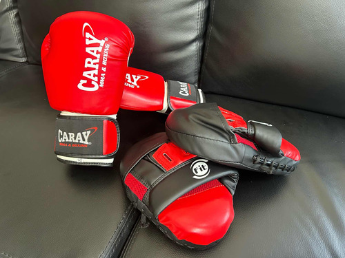 Guantes De Boxeo Y Manoplas Golpeadoras