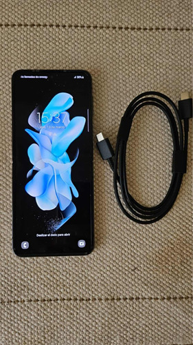 Samsung Galaxy Z Flip 4 128/8 Gb