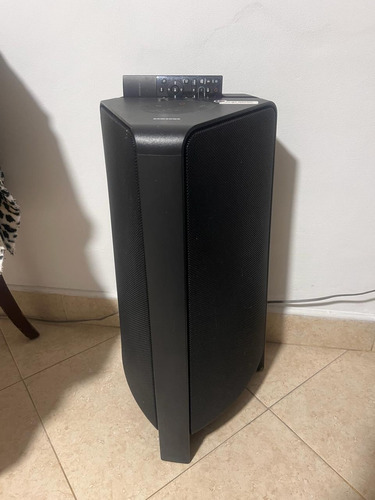 Torre De Sonido Mx-t50 Color Negro 220v