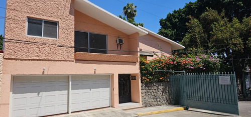 Casa En Venta En Condominio Horizontal. Cuernavaca, Morelos.