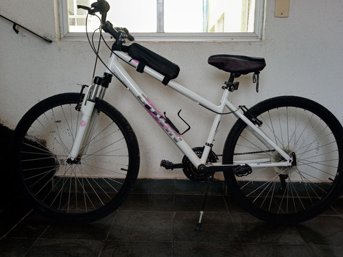 Bicicleta Feminina Btwin Rock Rider Aro 26 Shimano