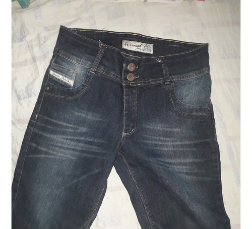 Bermuda Jeans Talle 44 Elastizado. 