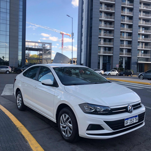 Volkswagen Polo 2022 1.6 Comfortline ( Virtus Nivus Chronos)