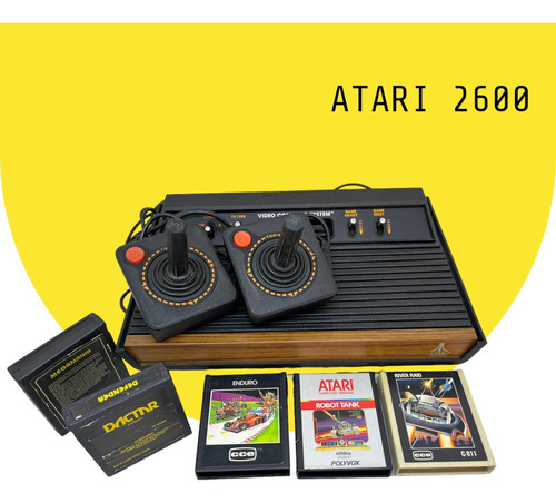 Ítem De Colecionador - Atari 2600 Original Com Frente De Madeira - Relíquia Em Perfeito Estado!