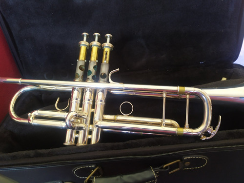 Trompeta Ytr8335, Yamaha Xeno Casi Nueva, Estuch Original