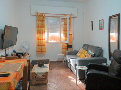 Venta Apartamento Pb Dos Dormitorios Y Patio. Parque Rodó - Imagen 3